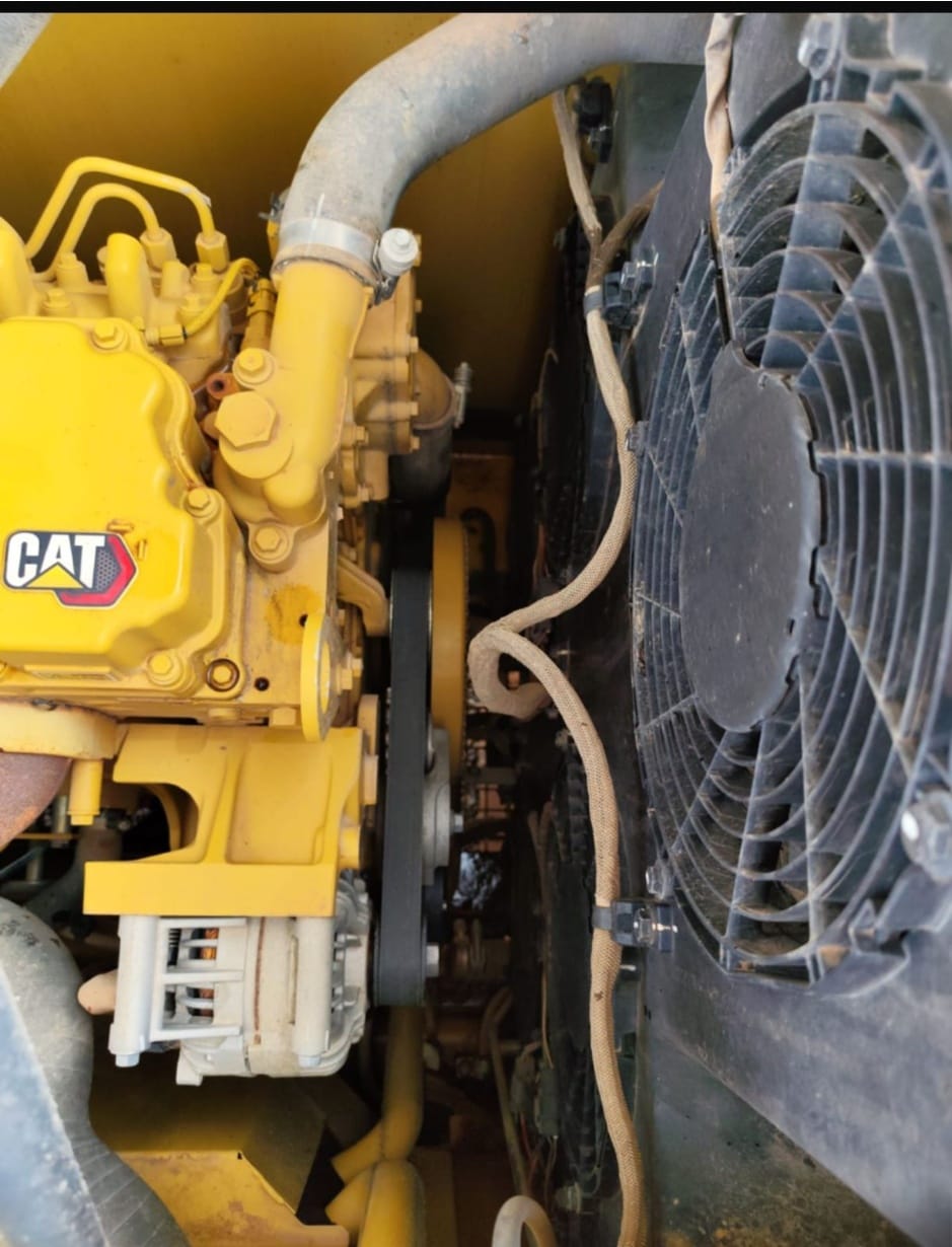 Escavadeira Caterpillar 320 2022 - Imagem 5
