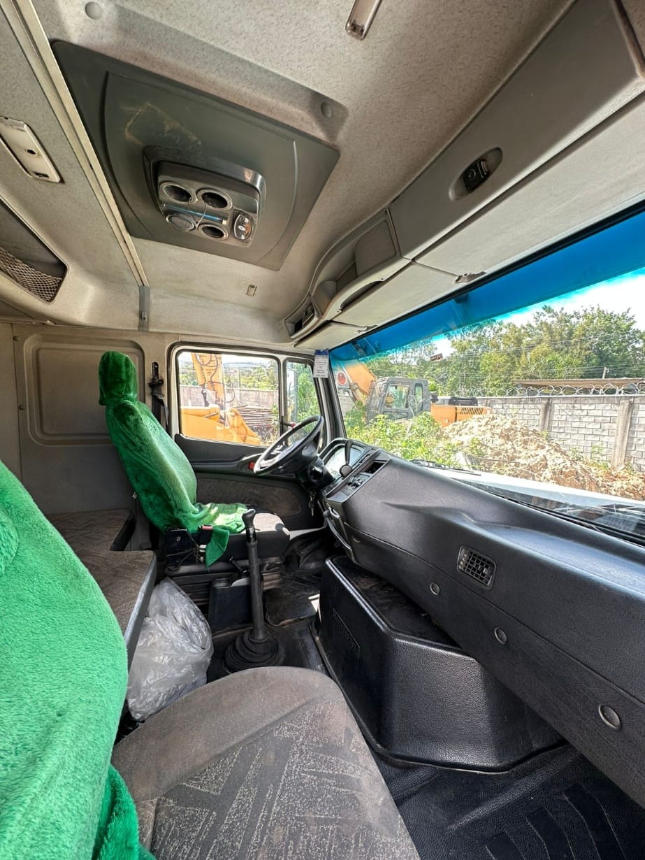 Caminhão Mecedes Benz Atron 1635 2014 - Imagem 5