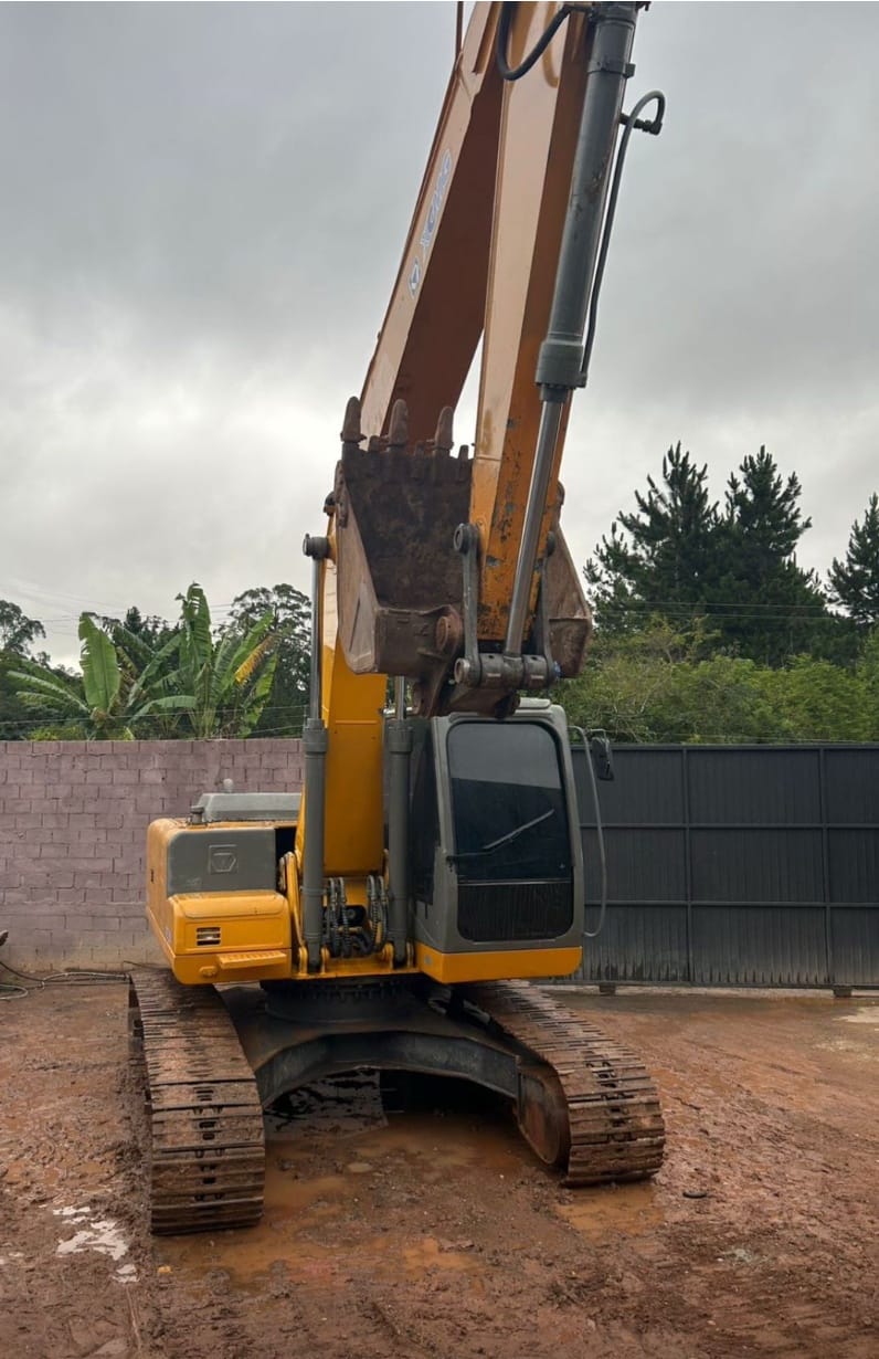 Escavadeira XCMG XE210 2010 - Imagem 3
