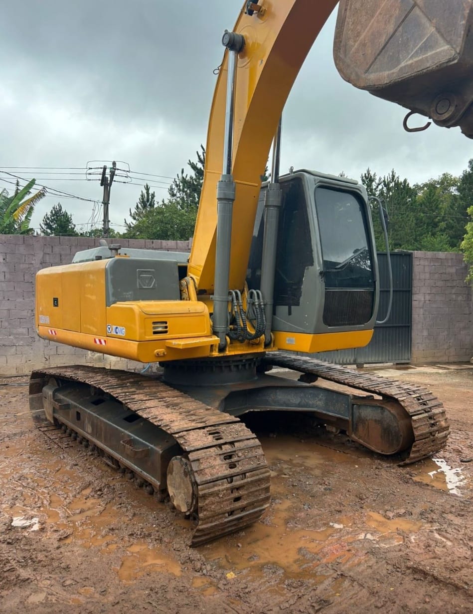Escavadeira XCMG XE210 2010 - Imagem 4
