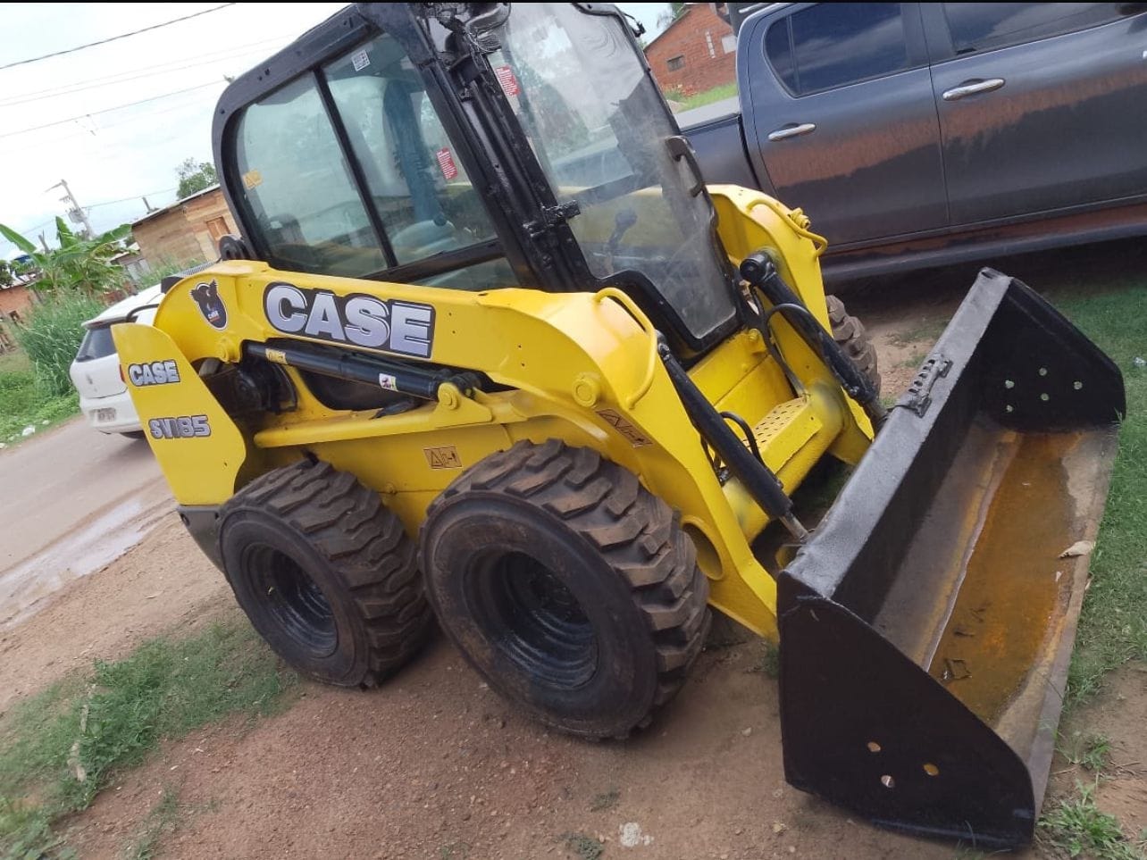Pá Carregadeira Case SV185 2020 - Imagem 1