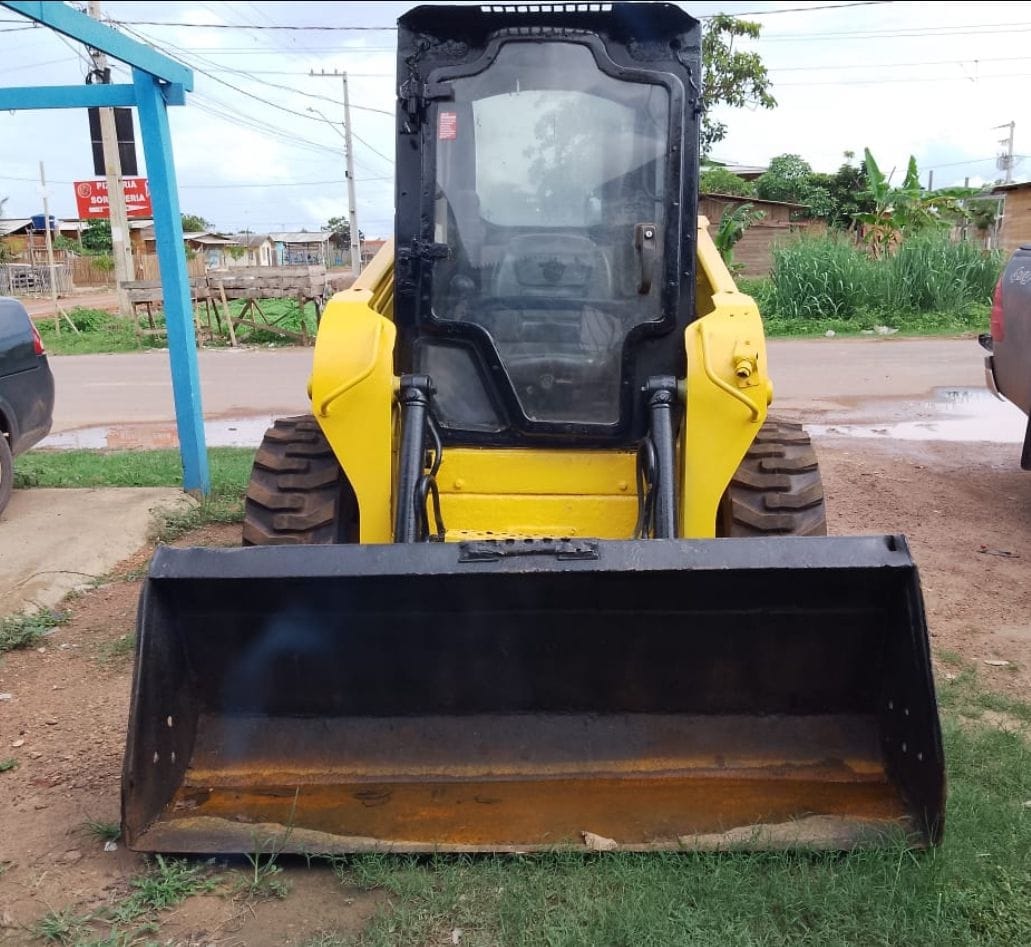 Pá Carregadeira Case SV185 2020 - Imagem 4