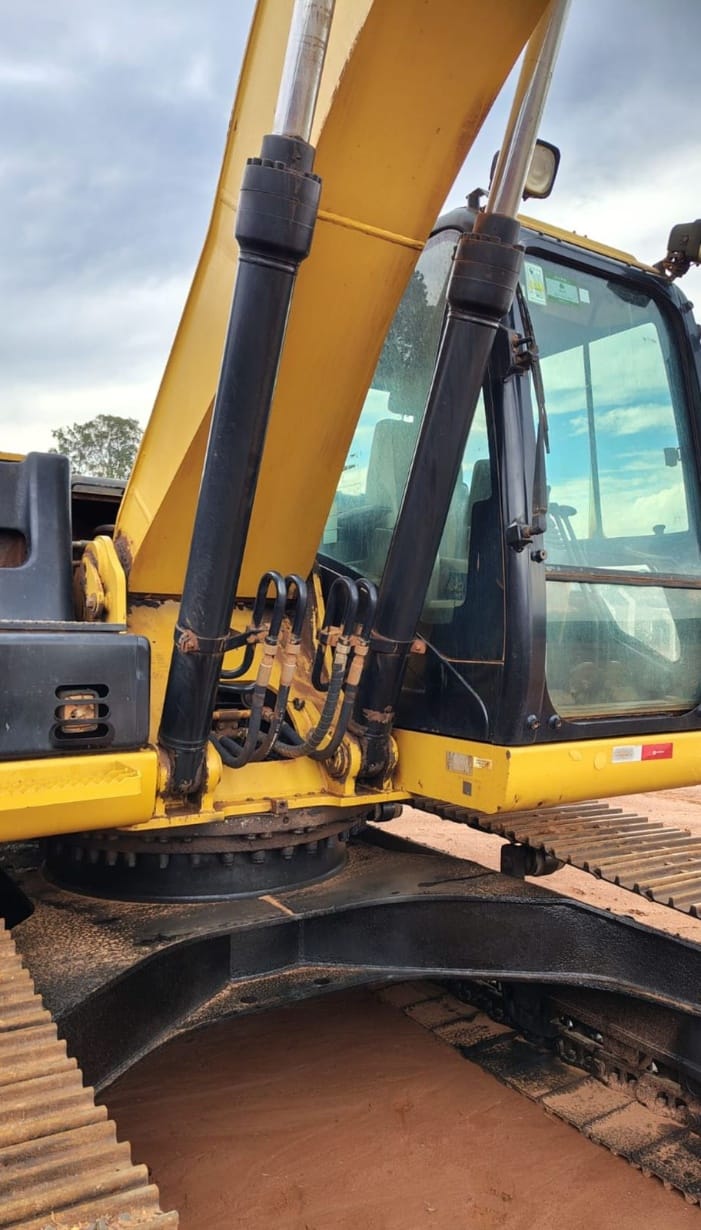 Escavadeira Caterpillar 320D2L 2015 - Imagem 2