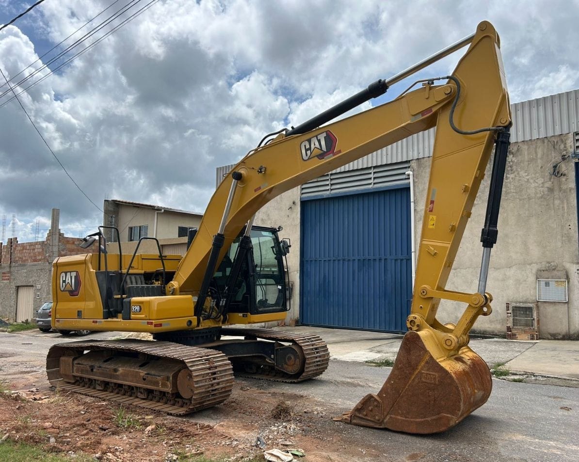 Escavadeira Caterpillar 320 2022 - Imagem 2