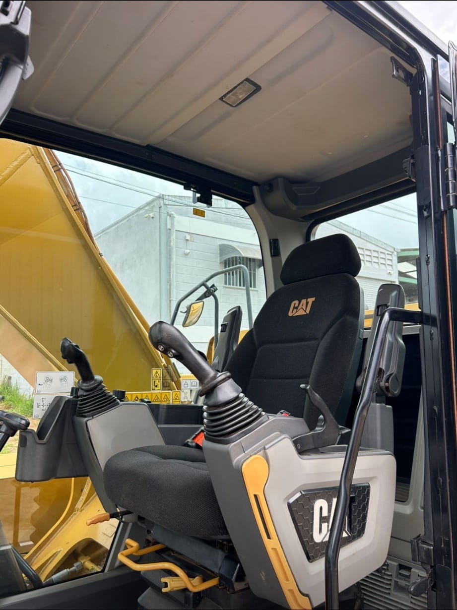 Escavadeira Caterpillar 320 2022 - Imagem 5