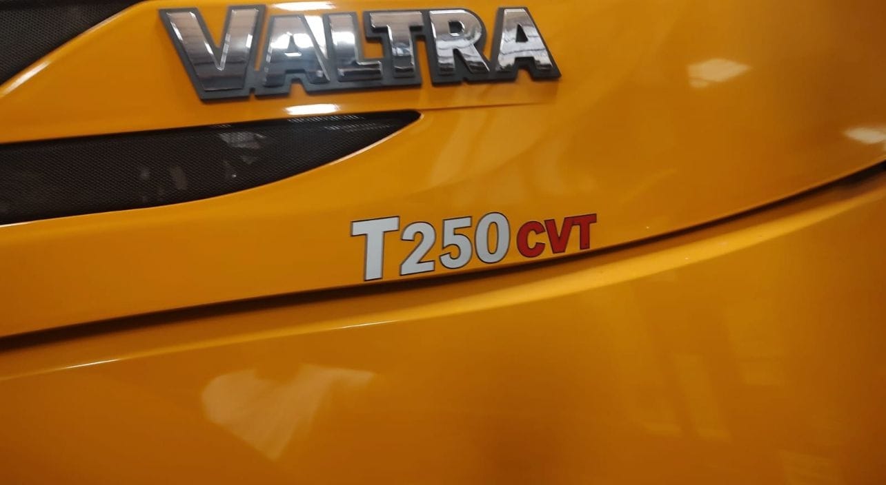 Trator Valtra T250 CVT 2022 - Imagem 3