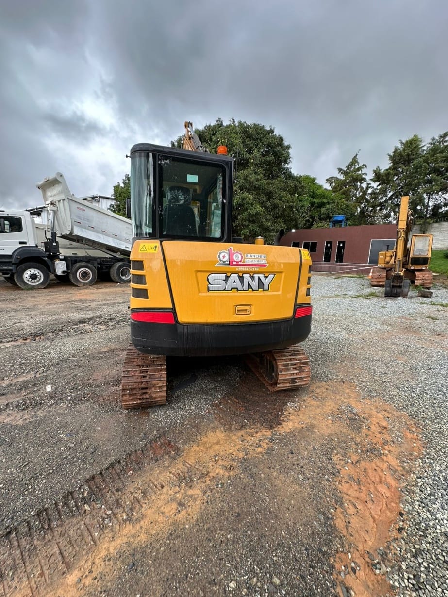 Escavadeira SANY SY135 C - Imagem 2