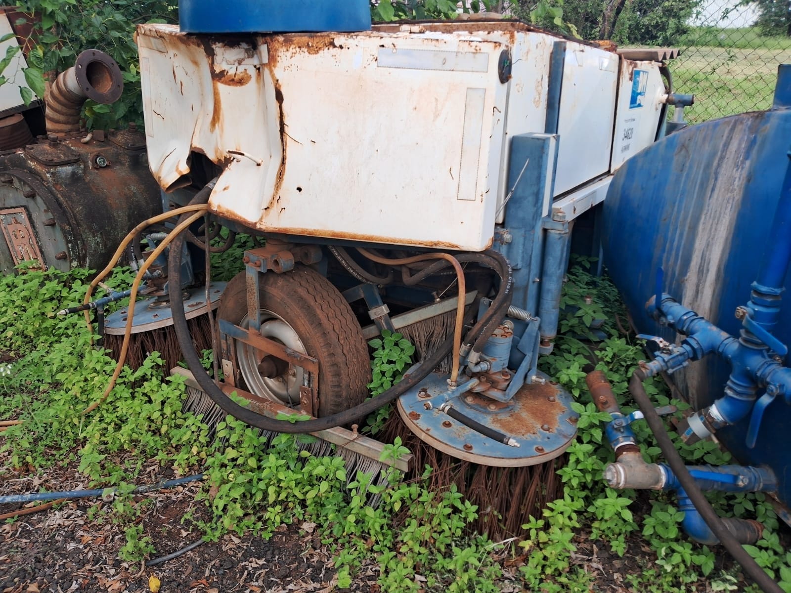 Peça Outros  Vassoura mecânica DM modelo VCR 1600 2015 - Imagem 3