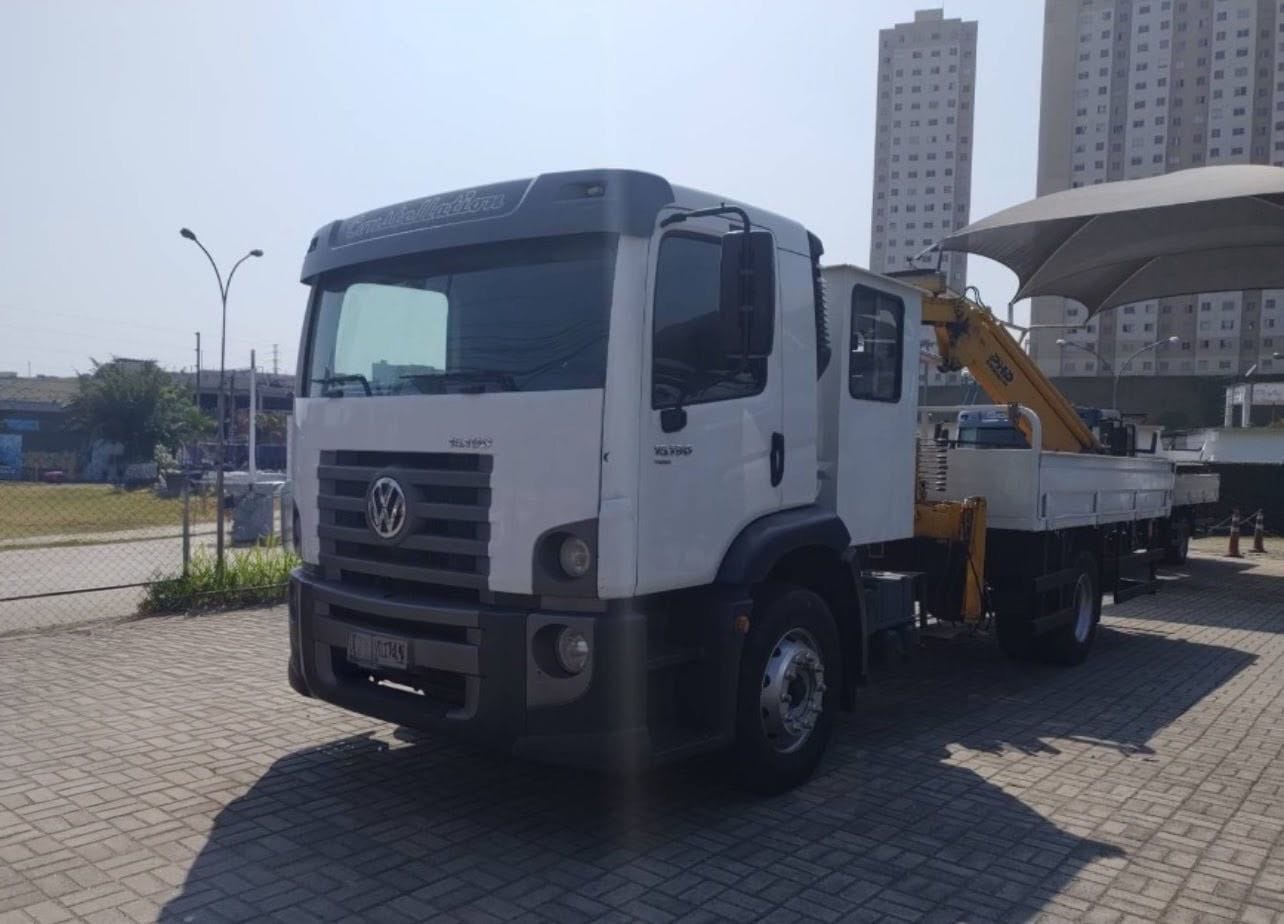 Caminhão Volkswagen 15-190 E 2018 - Imagem 1