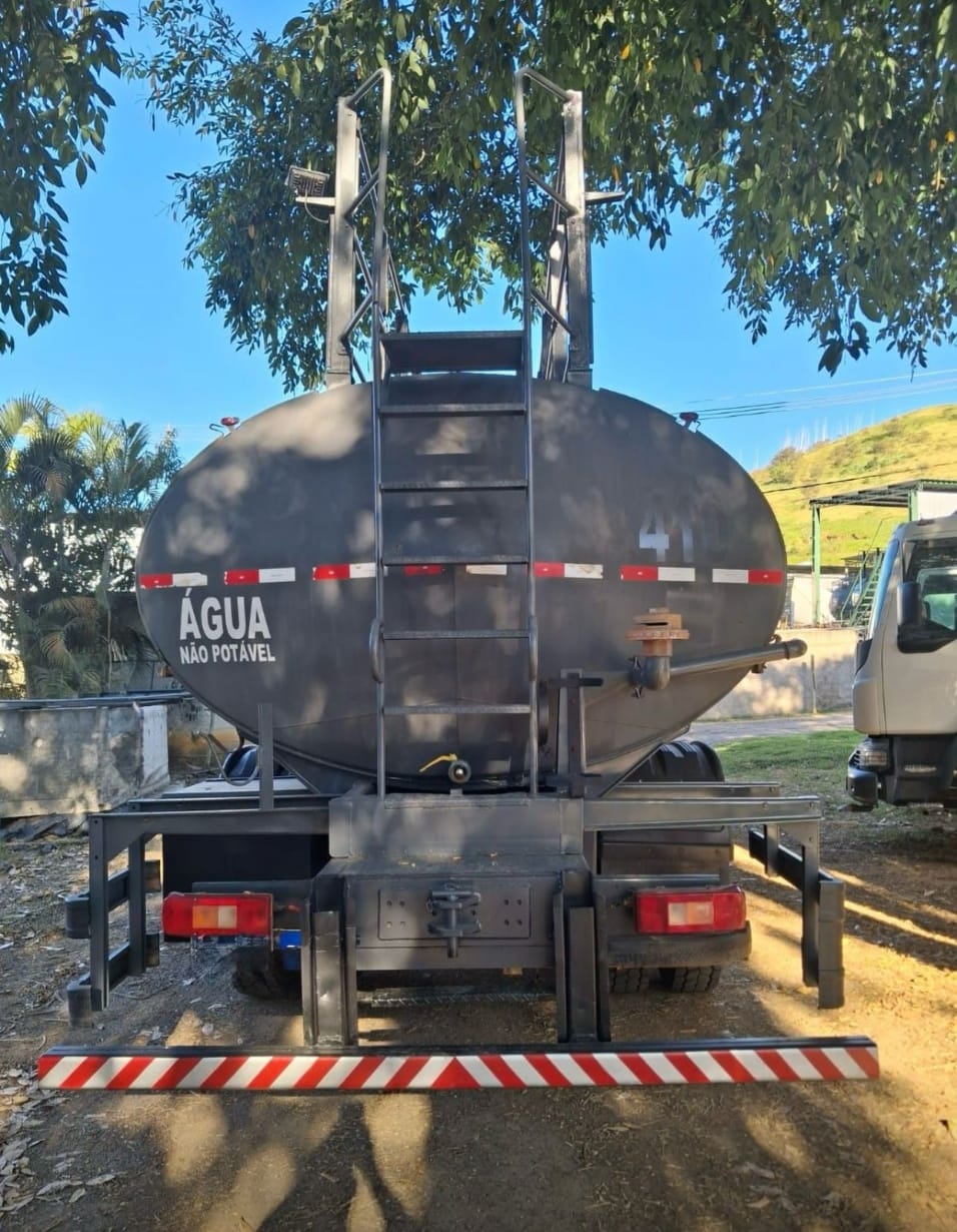 Caminhão Volvo VM 270 2019 - Imagem 3
