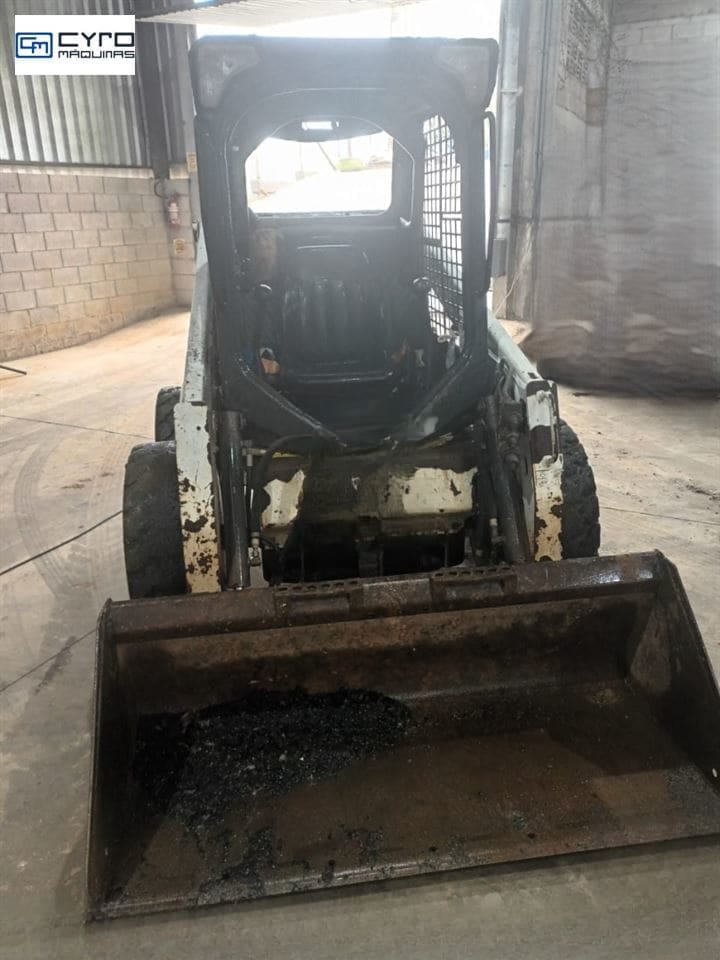 Mini-Carregadeira Bobcat S450 2020 - Imagem 2