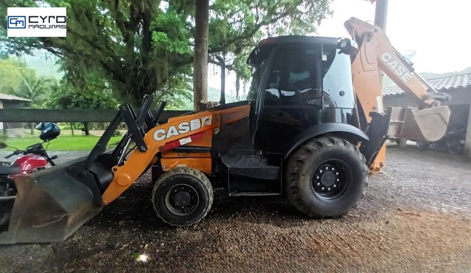 Retro Escavadeira Case 580N 2018 - Imagem 1