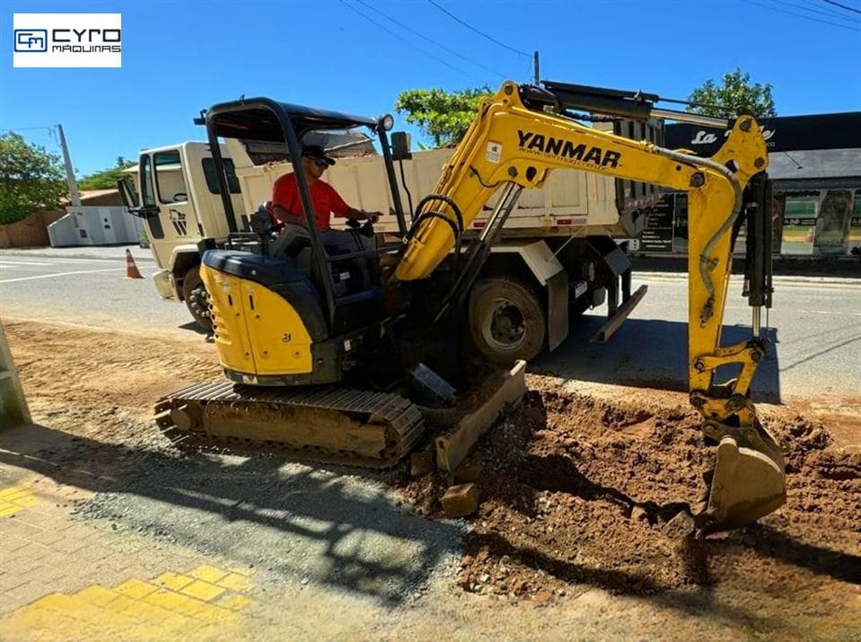 Mini-Escavadeira Yanmar Vio30 2021 - Imagem 2