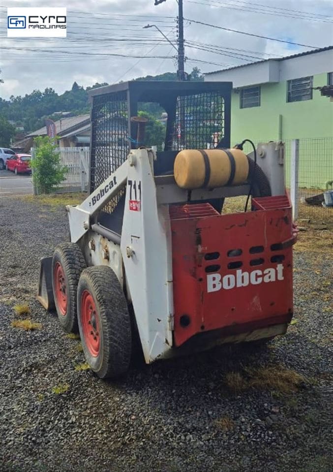 Mini-Carregadeira Bobcat 711 1996 - Imagem 3
