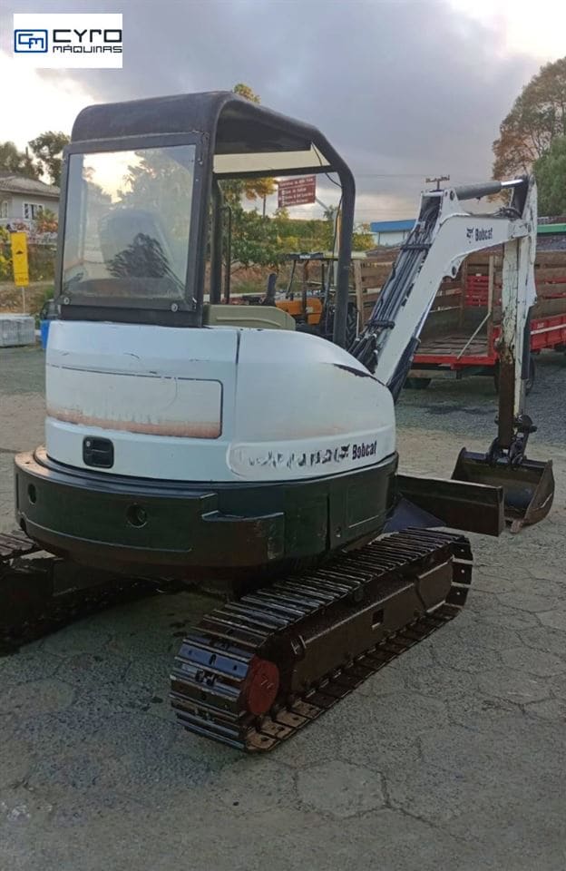 Mini-Escavadeira Bobcat E35 2012 - Imagem 3