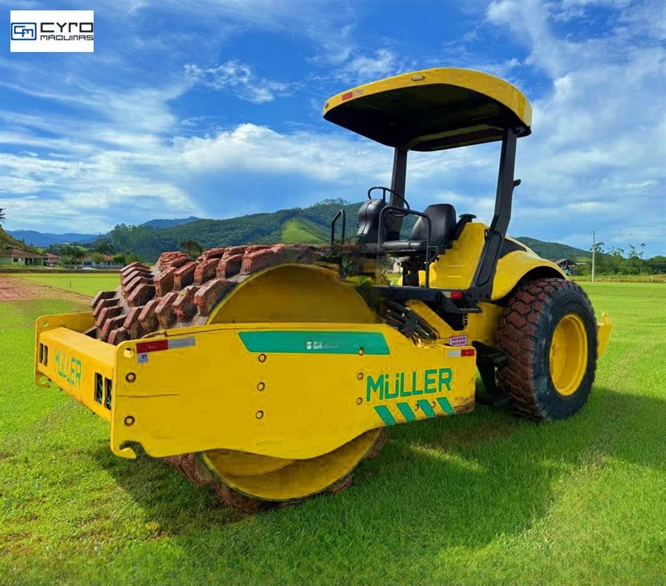 Rolo Compactador Muller VAP70 2008 - Imagem 1