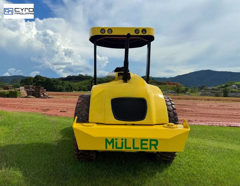 Rolo Compactador Muller VAP70 2008 - Imagem 5