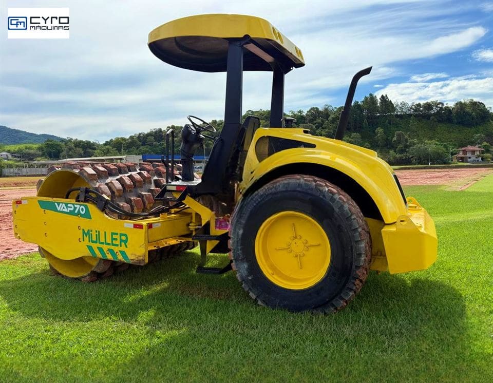 Rolo Compactador Muller VAP70 2008 - Imagem 6