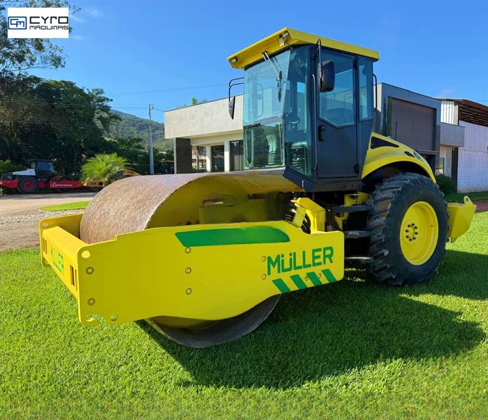 Rolo Compactador Muller VAP70 2010 - Imagem 1