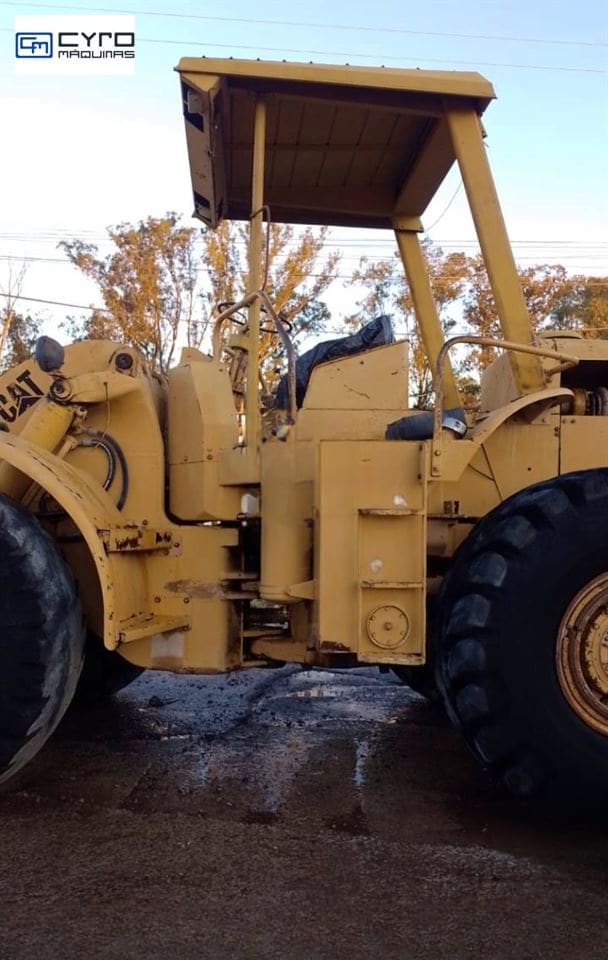 Pá Carregadeira Caterpillar 966 1979 - Imagem 2
