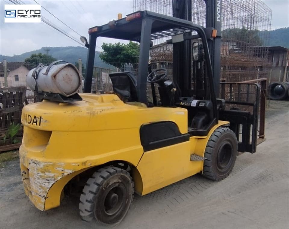 Empilhadeira Hyundai 45L 2011 - Imagem 2