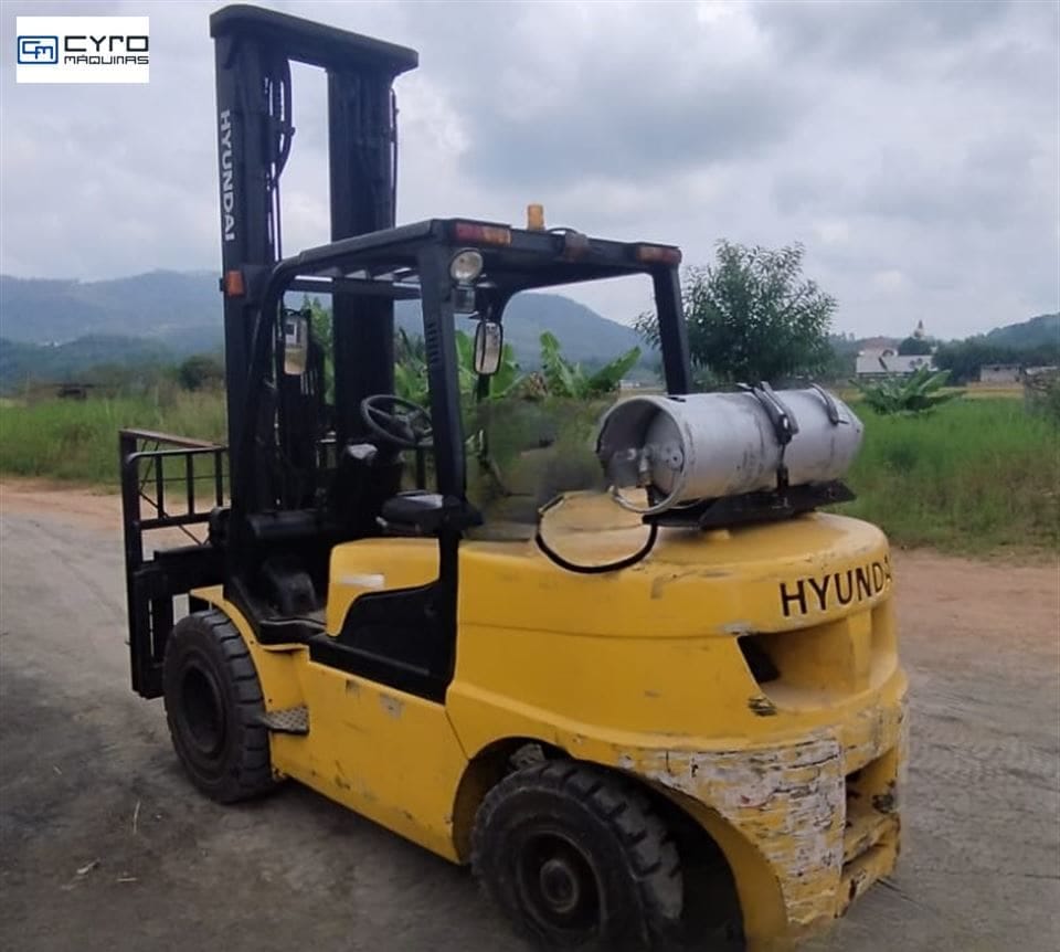 Empilhadeira Hyundai 45L 2011 - Imagem 3