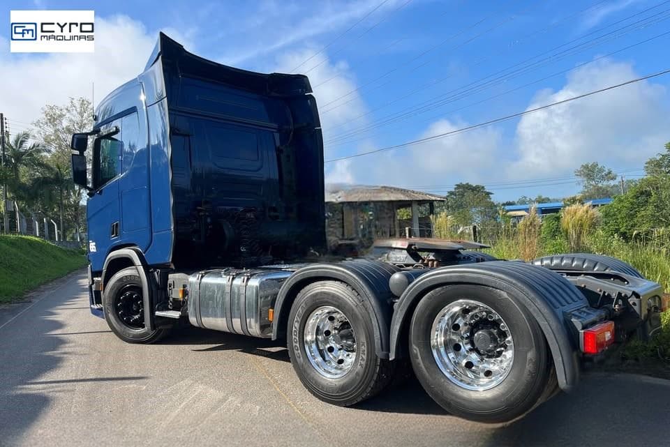 Caminhão Scania R-450 A 6x2 2p (diesel)(E5) 2023 - Imagem 8