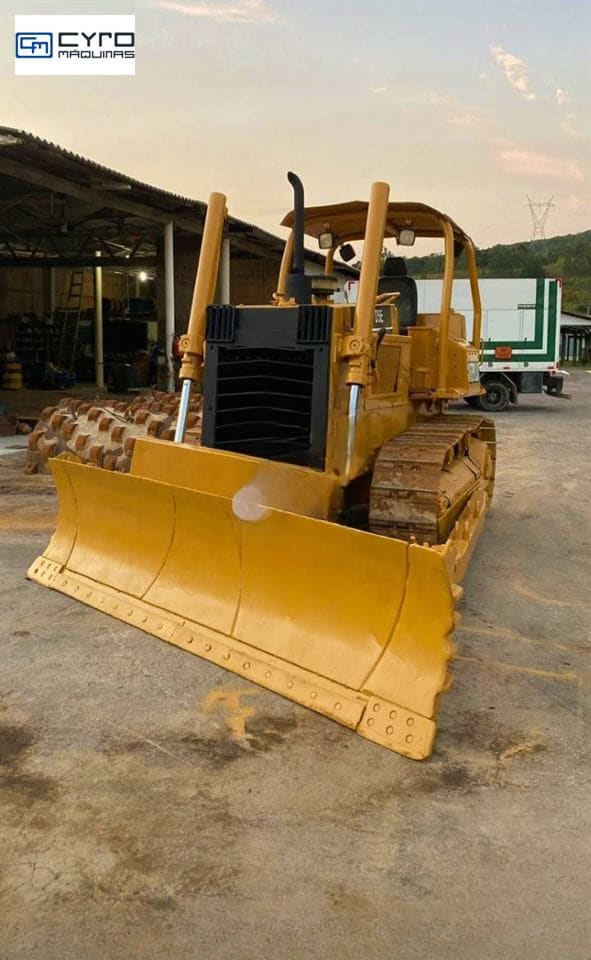 Trator de Esteira Caterpillar D5E 1980 - Imagem 5
