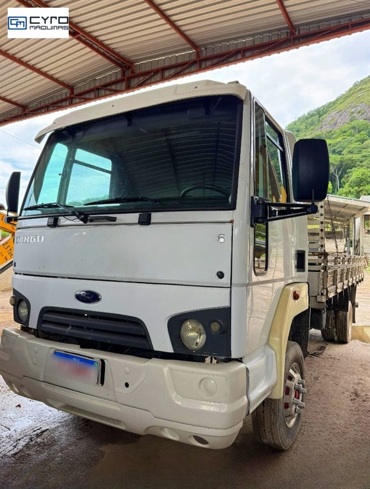 Caminhão Ford CARGO 816 E Turbo 2p (diesel)(E5) 2015 - Imagem 1