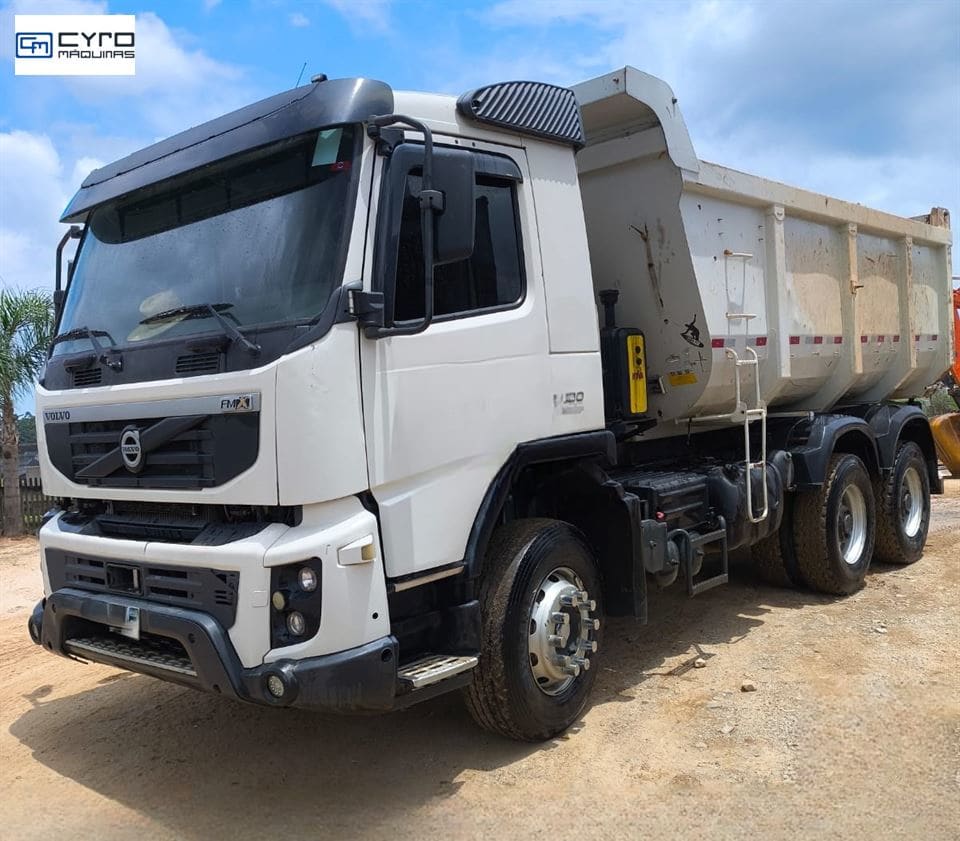 Caminhão Volvo FMX 500 6x4 2p (Diesel) (E5) 2015 - Imagem 1
