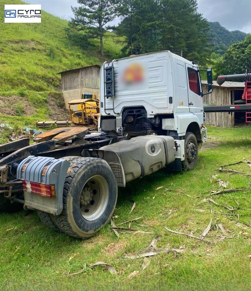 Caminhão Mercedes-Benz Axor 1933 S 2p (diesel) 2008 - Imagem 4
