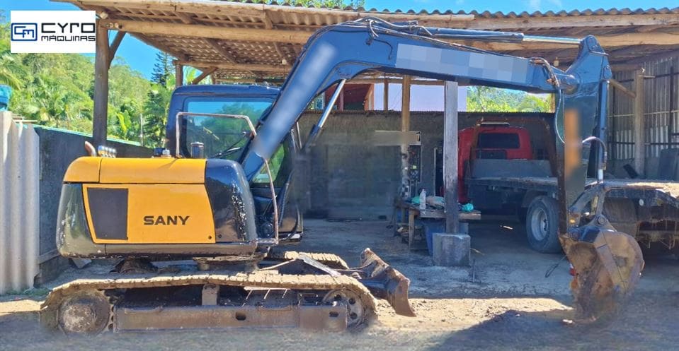 Mini-Escavadeira Sany SY75 2012 - Imagem 2