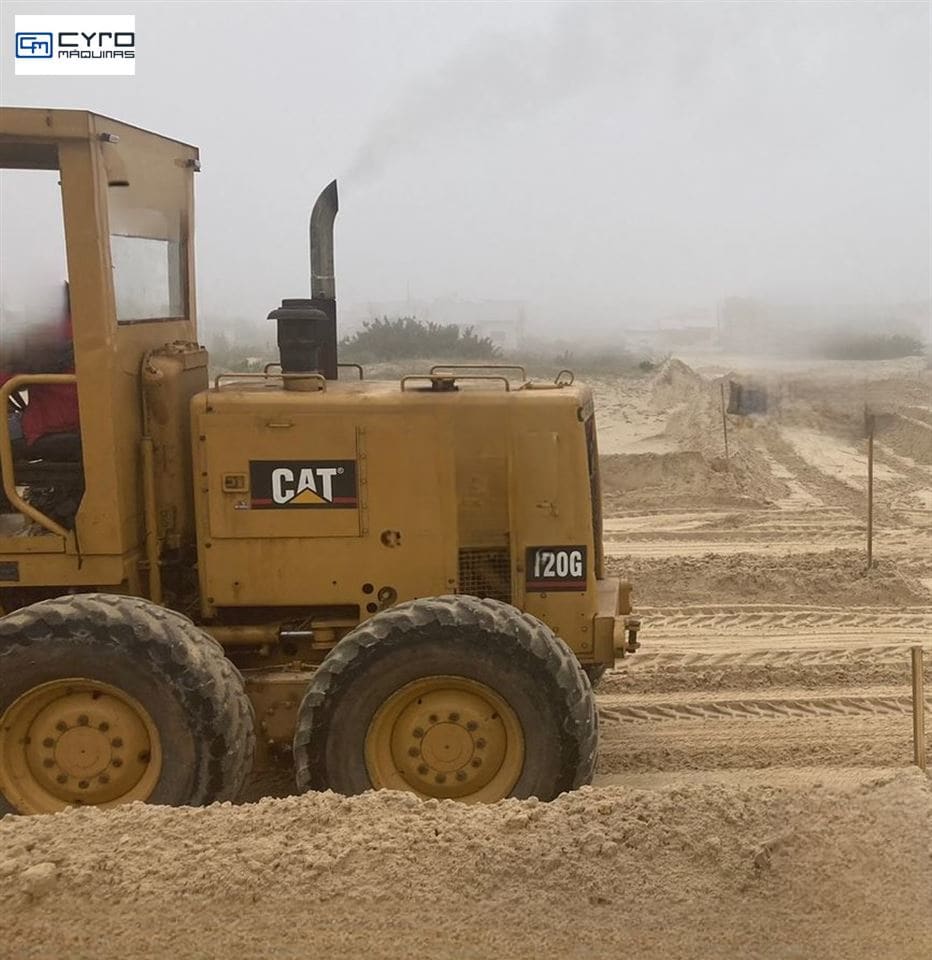 Motoniveladora Caterpillar 120G 1995 - Imagem 4
