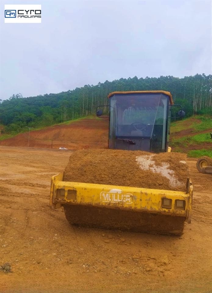 Rolo Compactador Muller VAP70 2008 - Imagem 3