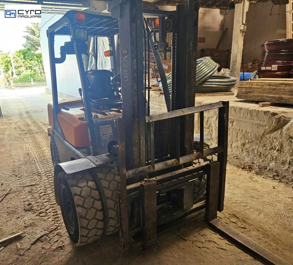 Empilhadeira Forza BR FZBR30D-2E 2014 - Imagem 3