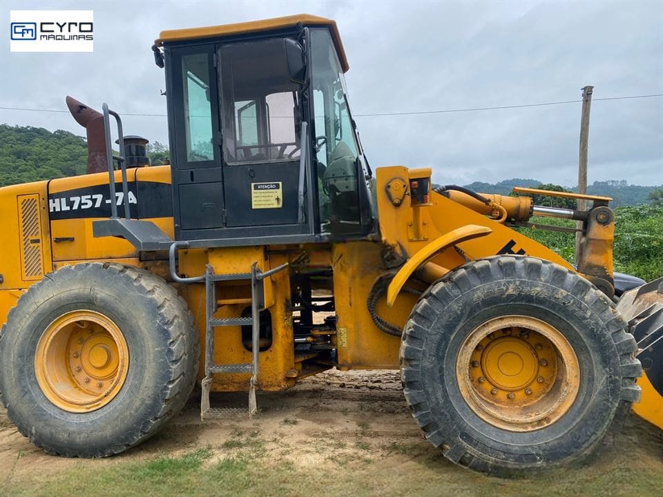 Pá Carregadeira Hyundai HL757-7 2014 - Imagem 1