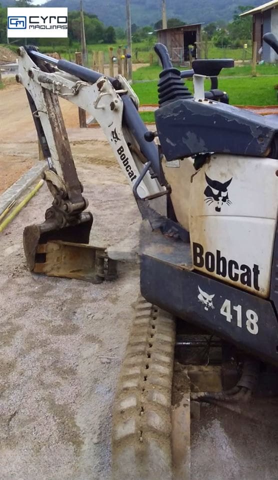 Mini-Escavadeira Bobcat E418 2012 - Imagem 3