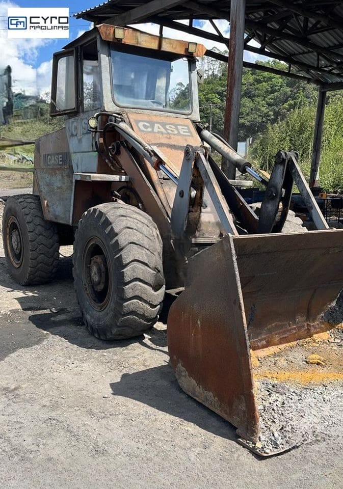 Pá Carregadeira Case W20B 1986 - Imagem 1