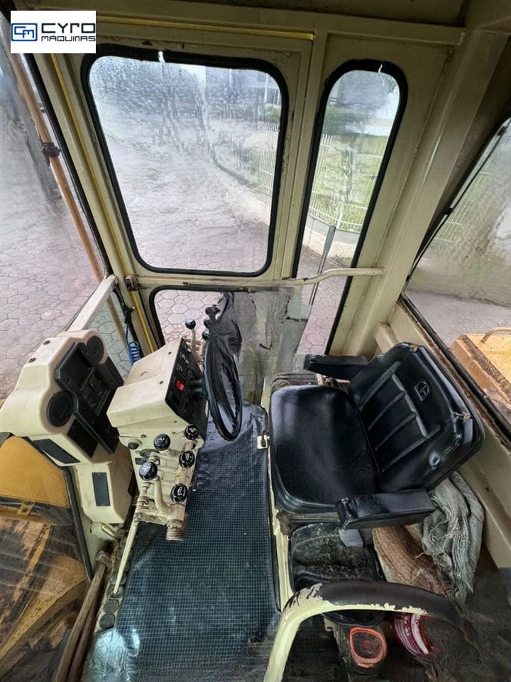 Motoniveladora Caterpillar 120H 1997 - Imagem 7