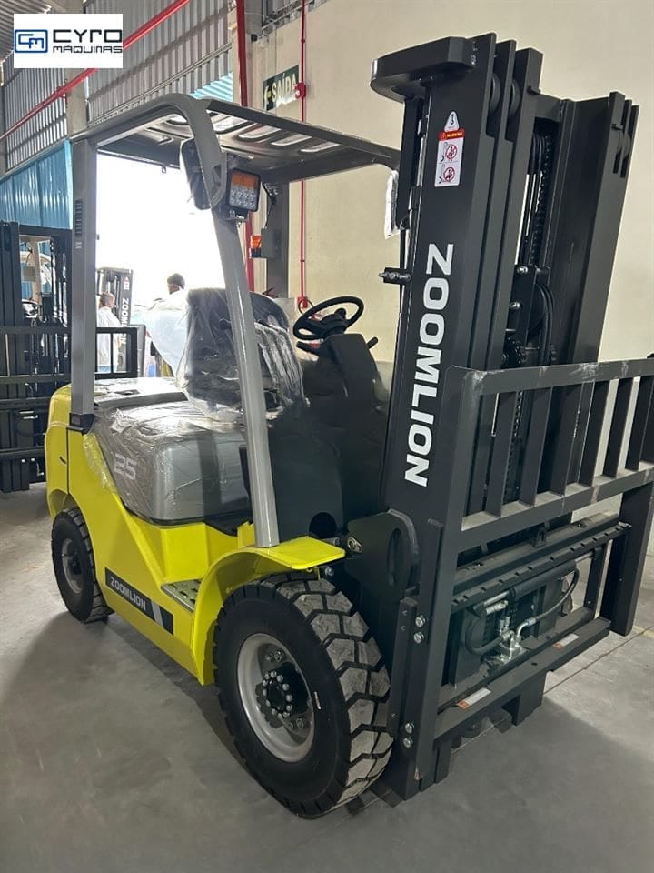 Empilhadeira Zoomlion FD25 2024 - Imagem 2