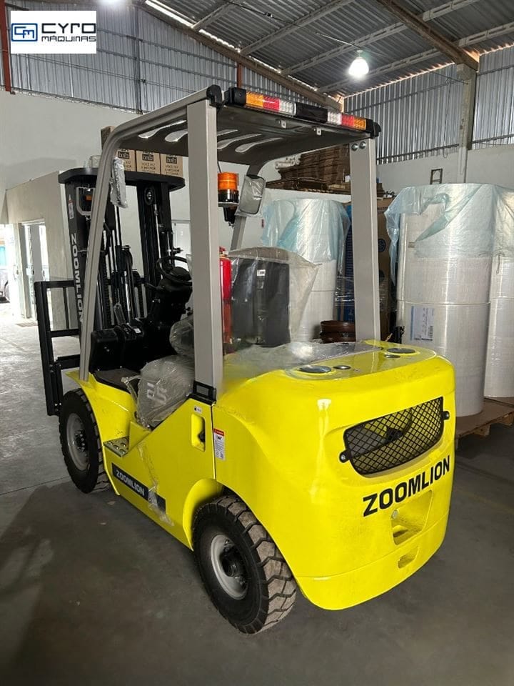 Empilhadeira Zoomlion FD25 2024 - Imagem 3