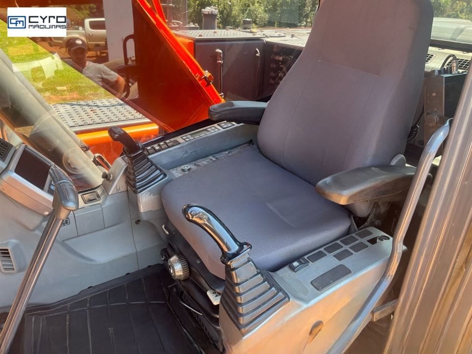 Escavadeira Doosan DX140LC 2018 - Imagem 3