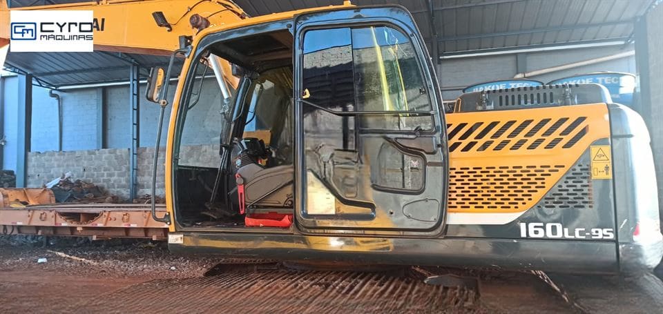 Escavadeira Hyundai R160LC-9S 2018 - Imagem 2
