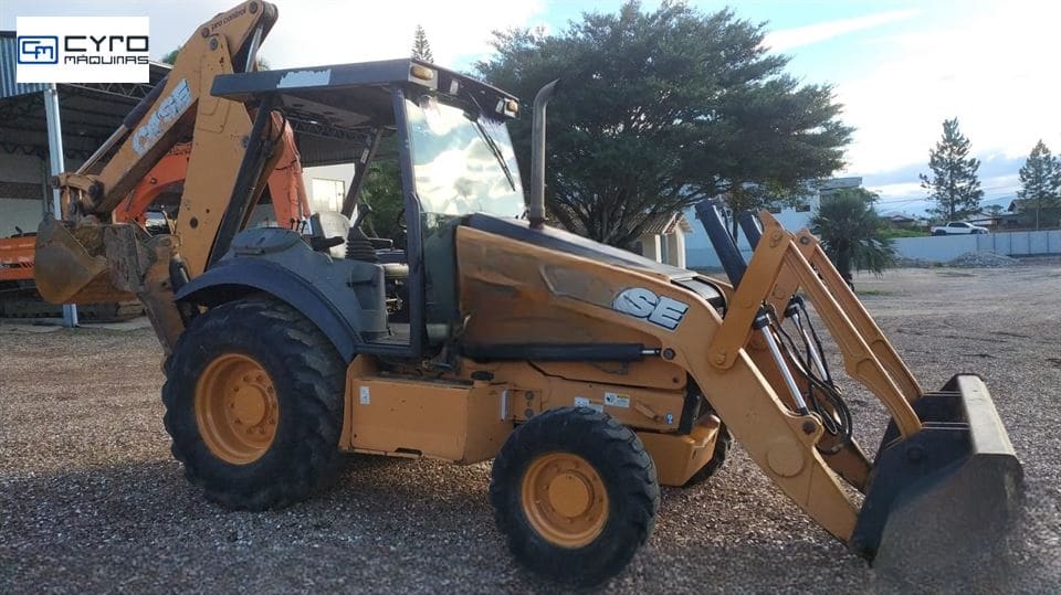 Retro Escavadeira Case 580N 2014 - Imagem 1
