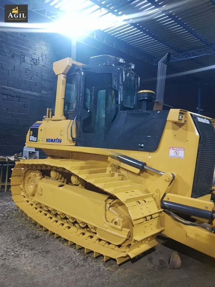 Trator de Esteira Komatsu D61-EX 2011 - Imagem 4