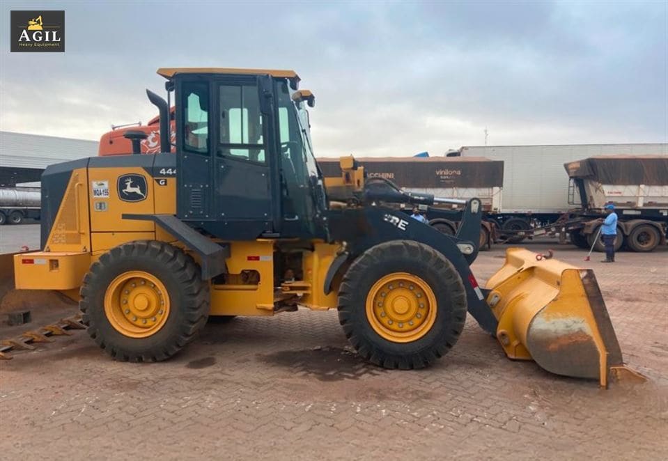 Pá Carregadeira John Deere 444G 2021 - Imagem 1