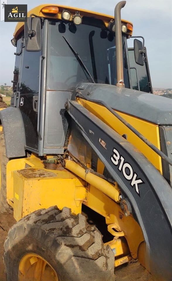 Retro Escavadeira John Deere 310K 2016 - Imagem 1