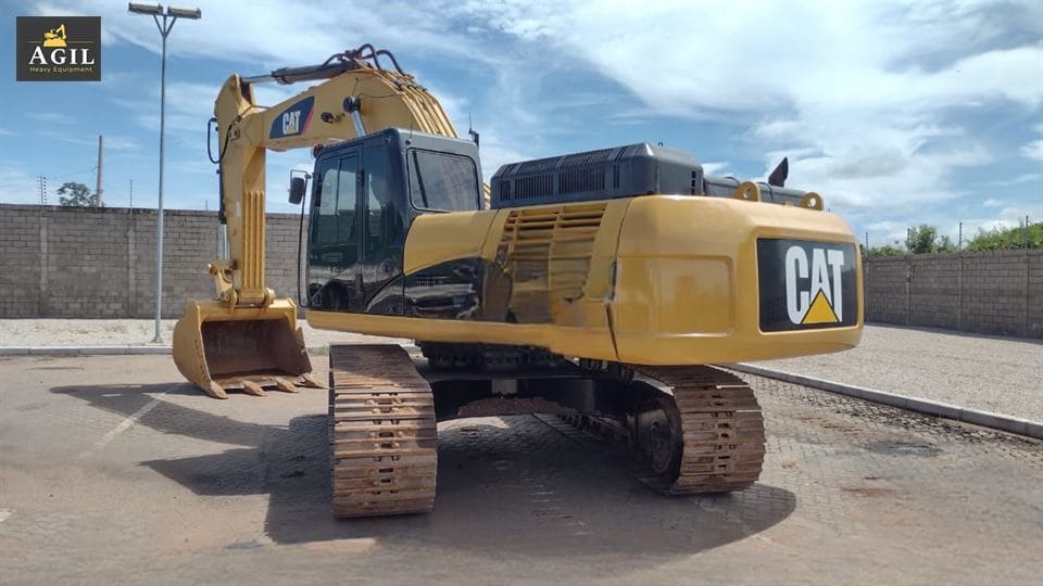 Escavadeira Caterpillar 336DL 2013 - Imagem 1