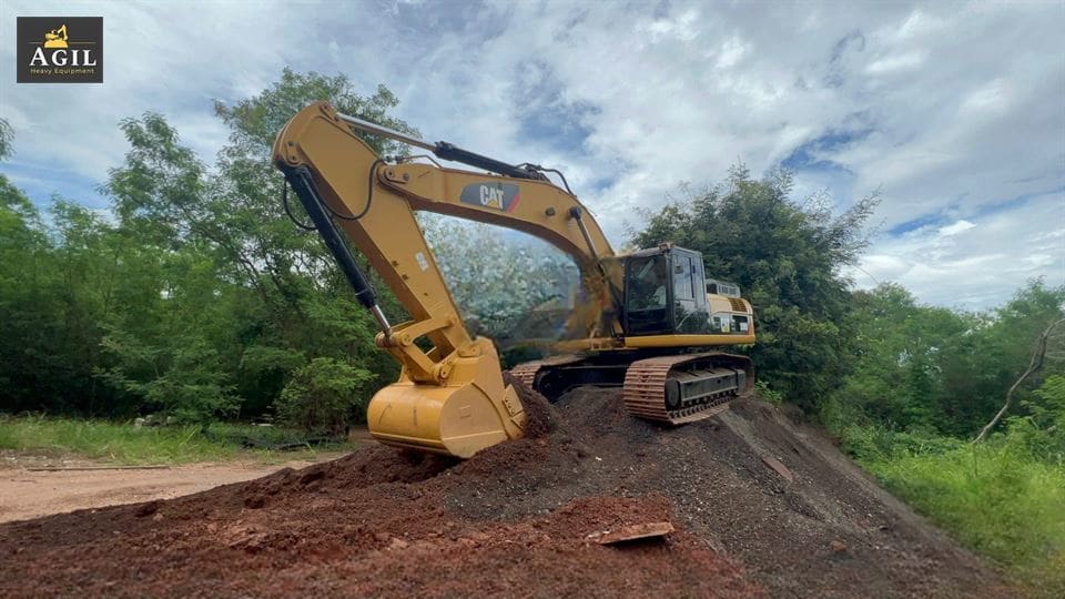 Escavadeira Caterpillar 336DL 2013 - Imagem 2