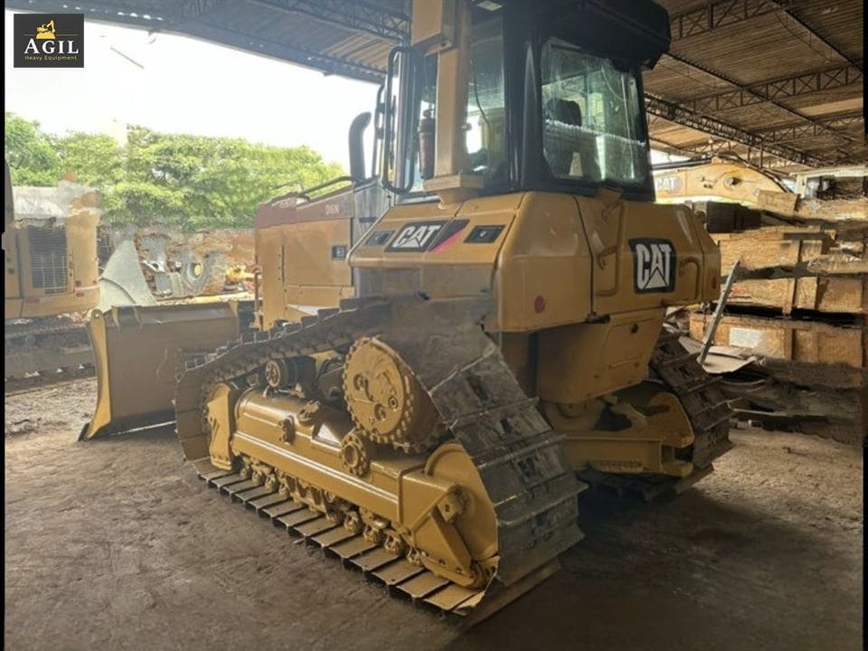 Trator de Esteira Caterpillar D6N XL 2016 - Imagem 1